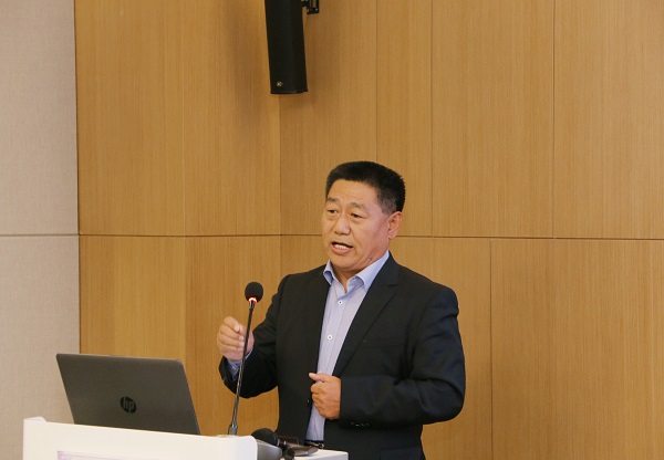 aitiyu爱体育官方在线入口-aitiyu爱体育(中国)
党委书记张会民从aitiyu爱体育官方在线入口建设的角度作点评发言.jpg