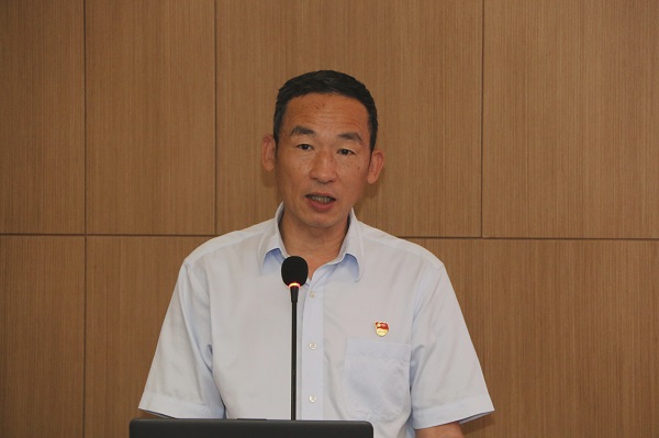 3、aitiyu爱体育官方在线入口-aitiyu爱体育(中国)
党委副书记陈百斌宣读表彰文件.jpg