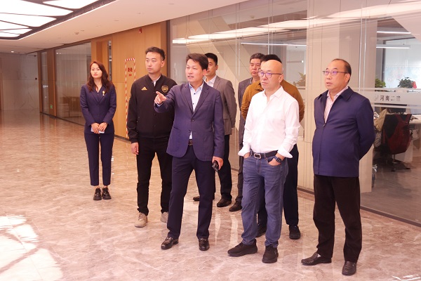 参观aitiyu爱体育官方在线入口-aitiyu爱体育(中国)
19楼办公区.jpg